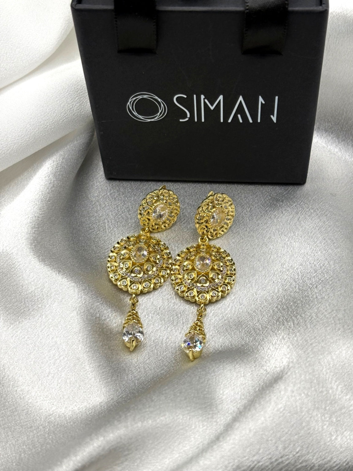 ZAHRA Noor Earrings – Moroccan Gold-Plated Crystal Drop Earrings